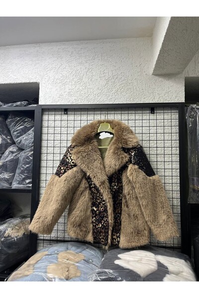 Lady Pixie Fur Collar Leopard Sequin Embroidered Coat