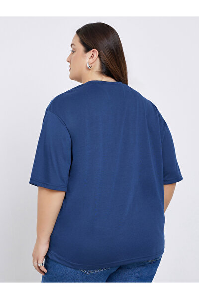 Styli Plus Size Navy Blue Embellished Slogan T-Shirt