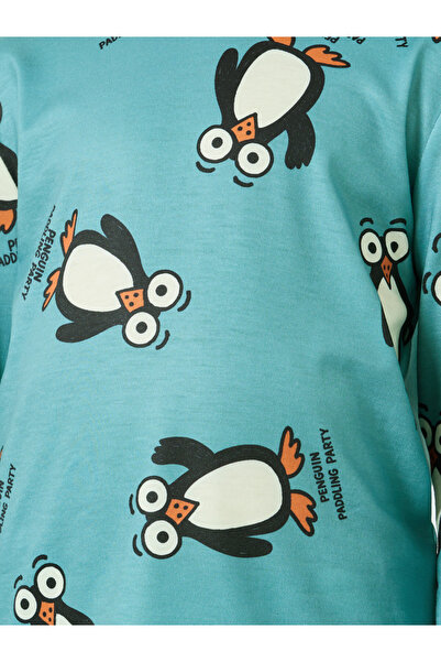 Styli Green Penguin Print Long Sleeve T-Shirt and Pyjama Set