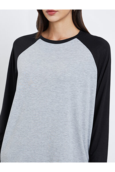 Styli Color Block Crew Neck Oversized T-Shirt