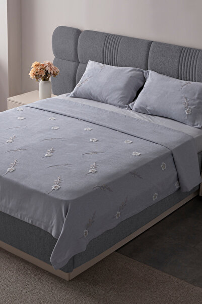 BUGİ HOME COLLECTİON Seren Pattern Double Embroidered Bedspread Set Chenille Fabric Punch Embroidered 240X260Cm
