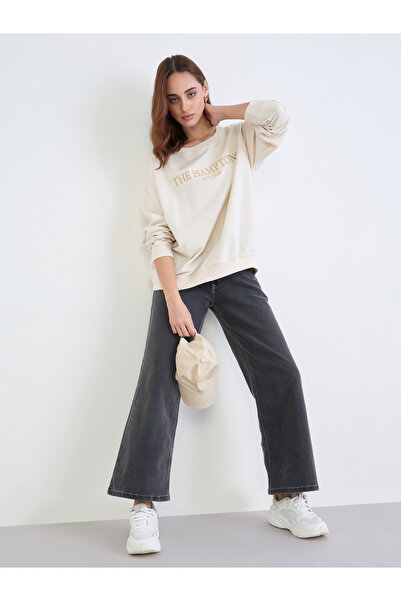 Styli Cream Embroidered Slogan Sweatshirt