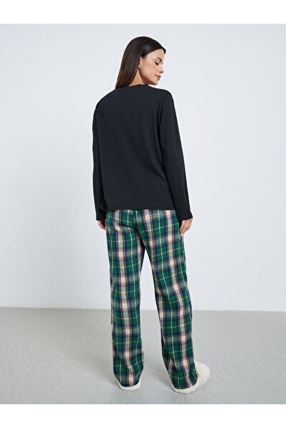 Styli Solid Long Sleeves T-Shirt and Checked Pyjama Set