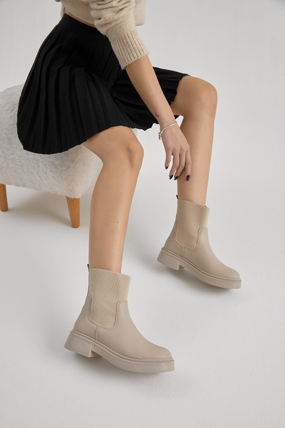 Tonny Black Kadın Bej Cilt Kalın Termo Taban Lastik Boğazlı Bot