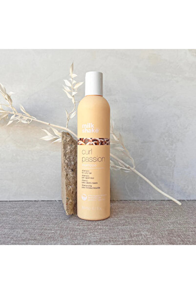 Milkshake Σετ σαμπουάν Milk Shake Curl Passion για σγουρά μαλλιά, 2 x 300 ml