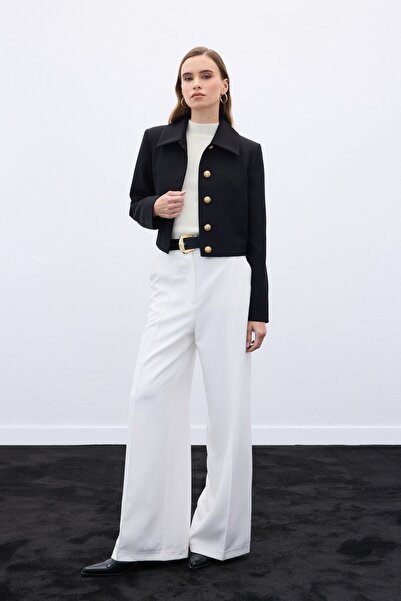 Sateen سترة قصيرة بأزرار - أسود