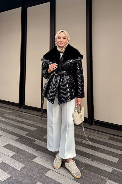 LOCCO Γυναικείο παλτό με λεπτομέρεια από γούνα στο λαιμό και δεμένο στη μέση, μαύρο