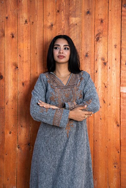 AFandina A-194 Natural Wool Jalabiya Combines Comfort and Luxury