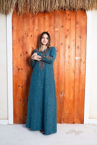 AFandina A-194 Natural Wool Jalabiya Combines Comfort and Luxury