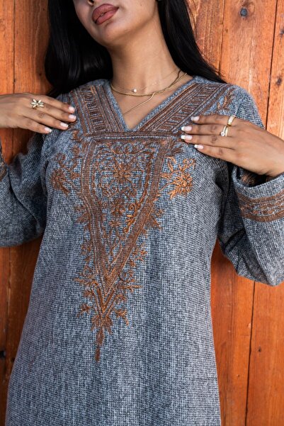 AFandina A-194 Natural Wool Jalabiya Combines Comfort and Luxury