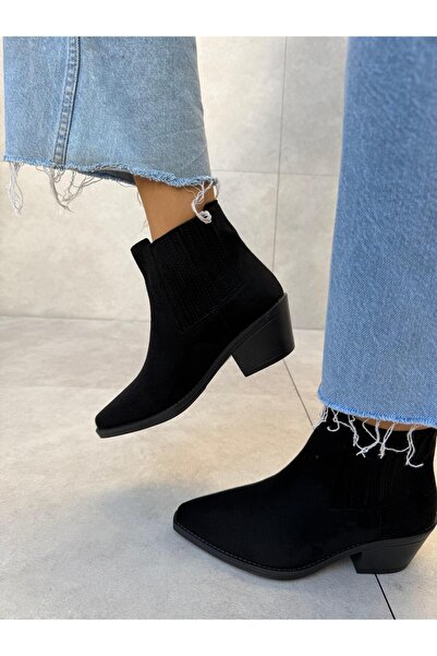 Elvinin Tarzı Sosa Siyah Süet Esnek Lastik Detaylı Kısa Kadın Bot