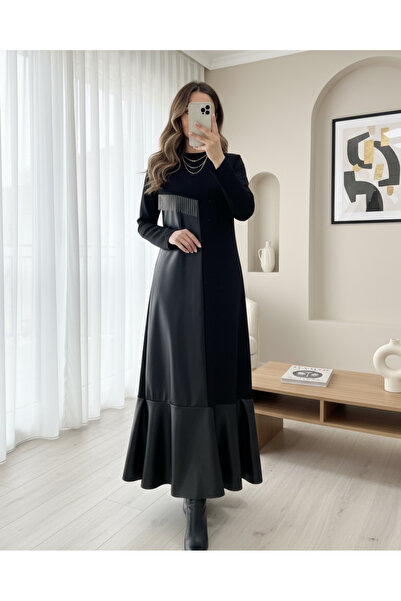 MissRunin Deri Detaylı Metal Zincirli Elbise