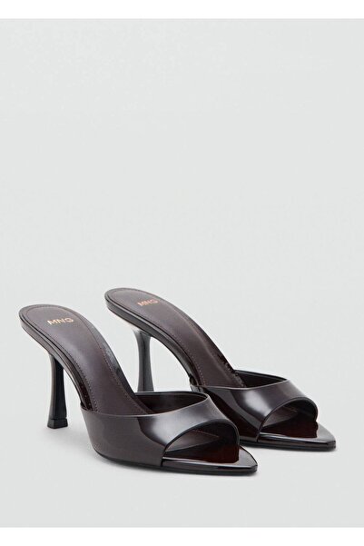 MANGO Woman Rugan topuklu sandalet
