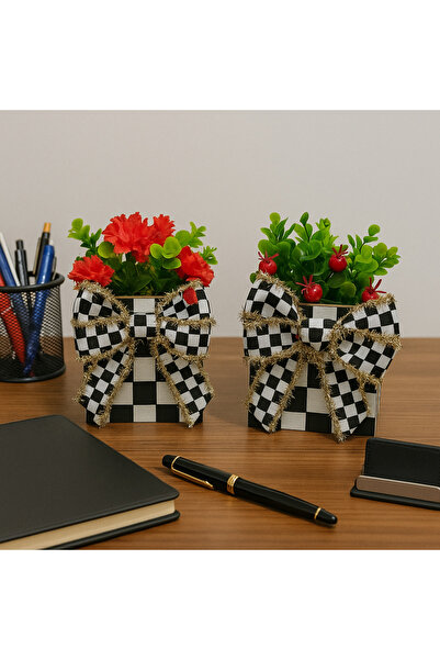 Marrone Concrete Checkered Vase Set of Two with Carnations and Red Flowers New Year's Gift New Year's Decor