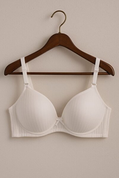 enmodaiçgiyim Білий бюстгальтер великого розміру C Cup з підтягуючим ефектом – без кісточок, без дроту, з м'якою пінопластовою підкладкою, 3 гачки