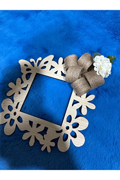 Marrone Curved Socket Frame Bell Ornament