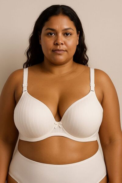 enmodaiçgiyim Білий бюстгальтер великого розміру C Cup з підтягуючим ефектом – без кісточок, без дроту, з м'якою пінопластовою підкладкою, 3 гачки