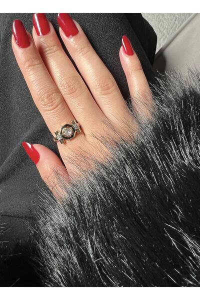 Kius خاتم ذهبي أسود مرصع بالأحجار الهندسية