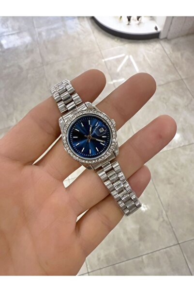 LOOQ Takvimli Şık Taş Detaylı Kadın Kol Saati