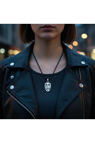 Alooya Direniş V For Vendetta Gümüş Kaplama Deri İp Kolye