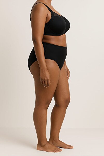 enmodaiçgiyim Чорний бюстгальтер великого розміру з деталями з тюлю – без кісточок, з м'якою підкладкою