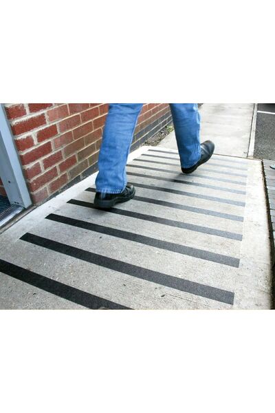 LUXER Anti-Slip Adhesive Tape For Stairs/Steps Indoor/Outdoor, Dimensions 5 cmx5 m, Black