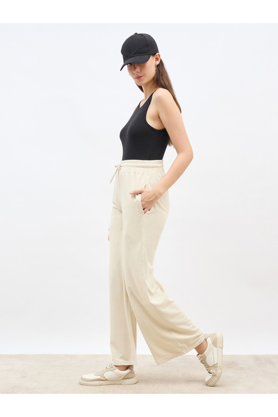 Styli Plain Wide Leg Joggers with Drawstring