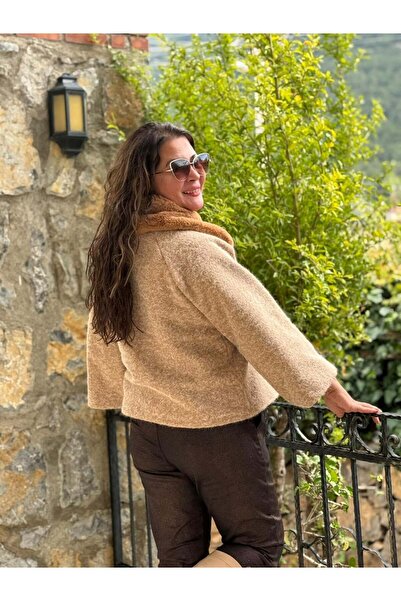 Punta Otantik NC8113 Ιταλικό κοντό μπουφάν από τσόχα με γούνινο γιακά και κουμπιά Camel