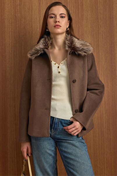 Olcay Short Fur Coat with Detachable Collar Vi̇zon 3158
