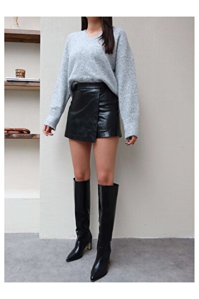 ESRAHELVACI Μαύρη δερμάτινη κοντή φούστα