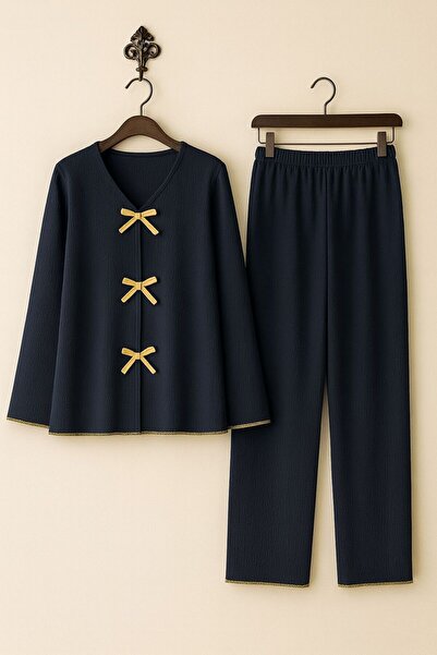 Focus Air Σετ γυναικεία πιτζάμες και εσώρουχα με μακρυμάνικο λαιμόκοψη σε σχή...