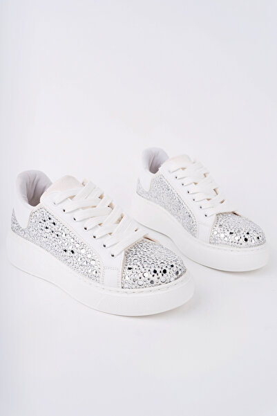 Madam Tarz حذاء رياضي BLN-500 ذو أربطة وقاعدة مسطحة مزين بالأحجار