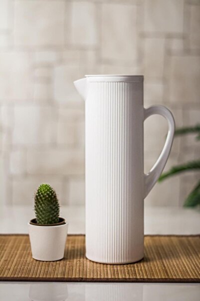 Mustran Arkilik Baroque 1.5 Lt White Jug (Fits on the Refrigerator Door Shelf)