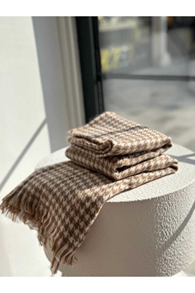 Zeynep Keskin Design Women's Houndstooth Scarf