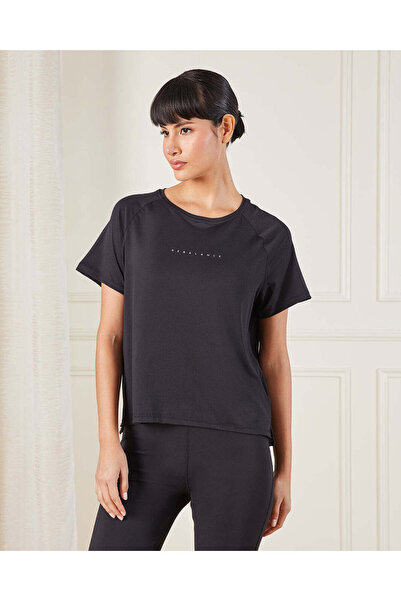 REDTAG تي شيرت نسائي أسود مطبوع رسومات رياضية