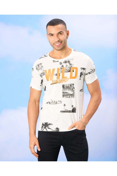 REDTAG تي شيرت رجالي أبيض بطبعة برية