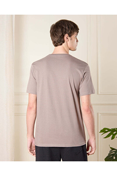 REDTAG Men Grey Solid T-Shirt