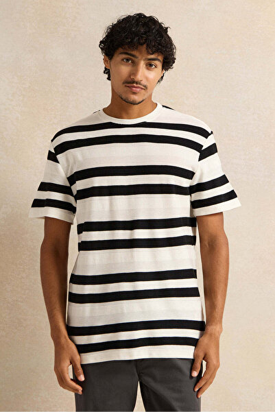 REDTAG Men Black Printed T-Shirt