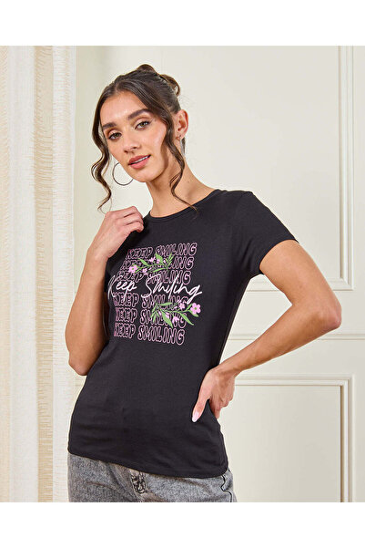 REDTAG تي شيرت نسائي أسود برسومات جرافيكية