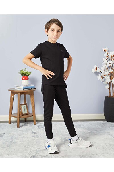 REDTAG Boys Black Solid T-Shirt Set (Pack Of 2)