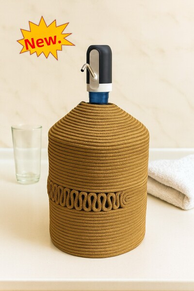 MaVaux Hydra Bottle Cover Jute Straw Look, Half Patterned Special Design Bottle Cover