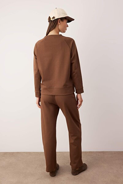Trendyol Collection Brown Piping Oversize/Wide Fit Wideleg/Wide Leg Knitted Tracksuit Set Twoaw26Em00015