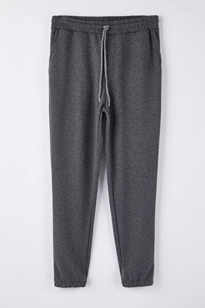 Trendyol Collection Anthracite Regular/Normal Cut Back Pocket Top Label Detail Rubber Leg Track Suit Tmnaw26Ea00012