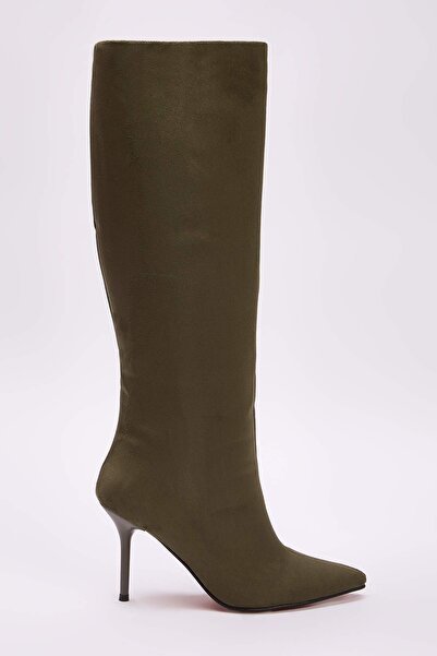 TRENDYOL SHOES Γυναικείες μπότες με λεπτό τακούνι χακί σουέντ με μυτερή μύτη TAKAW26CZ00032