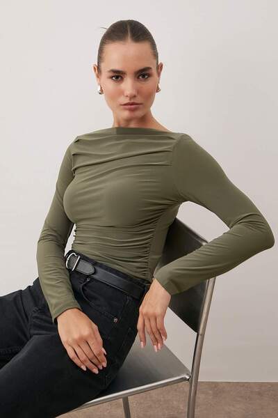 Trendyol Collection Khakifarbene Strickbluse TWOAW25BZ00109