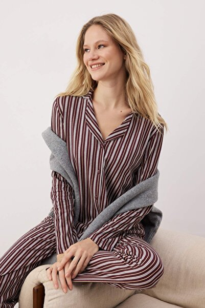 Trendyol Collection Кафяв комплект пижама от 100% памук с райета 30/1 с отворени краища THMAW24PT00144