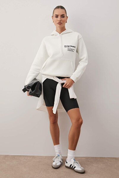 Trendyol Collection Ecru Thick Fleece Inside Hooded Front and Back Printed Knitted Sweatshirt Twoaw26Sw00241