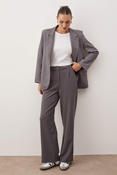 Trendyol Collection Anthrazitfarbene gewebte Hose mit weitem Bein – TWOAW22PL0139