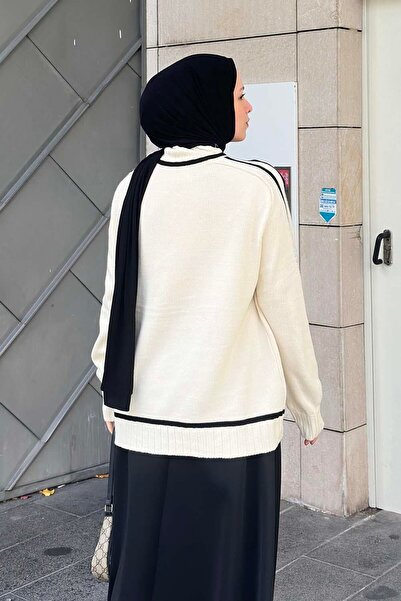 lamelif Μαύρο πουλόβερ με ζιβάγκο ριγέ εκρού