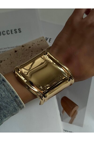 Vitastyle GOLD COLOR TIFF MODEL THICK STEEL CLAMP BRACELET